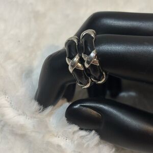 Silver Tone Stack Rings with criss-cross design & onyx sz 7